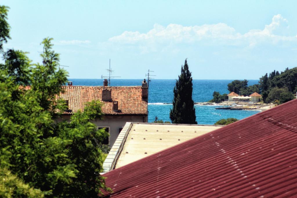 Kseni Accommodation Ровинь Экстерьер фото