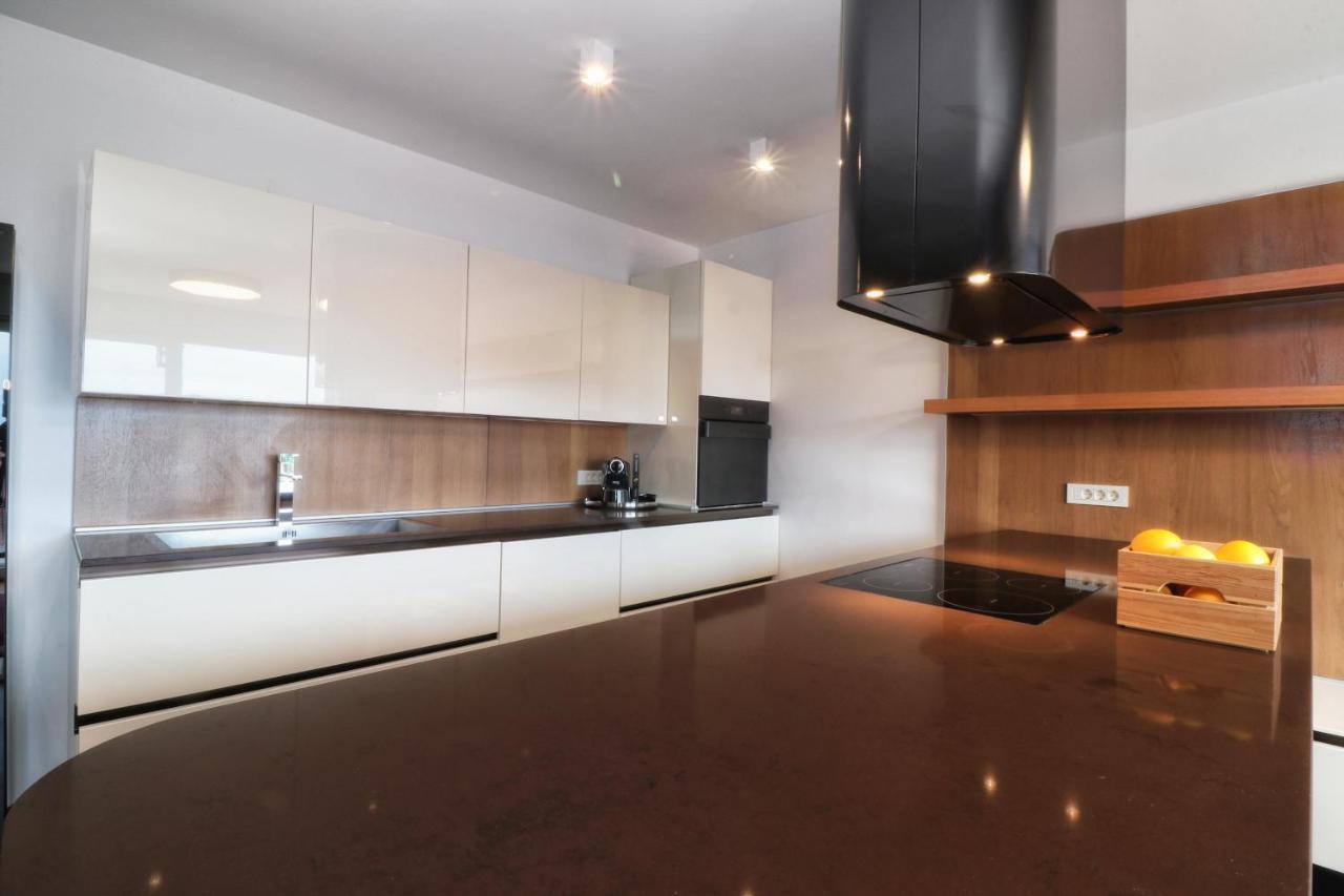 Kseni Accommodation Ровинь Экстерьер фото